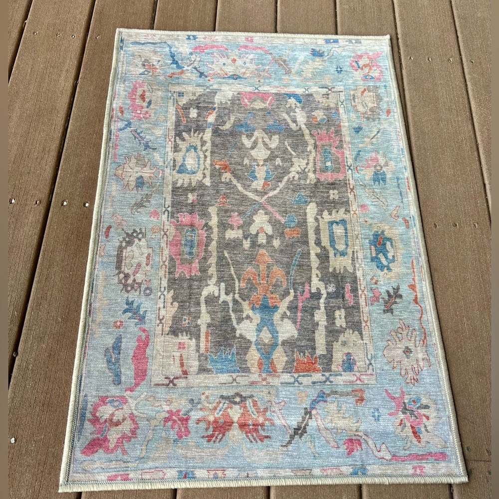 New! Abstract Rug - Picture 5 of 5